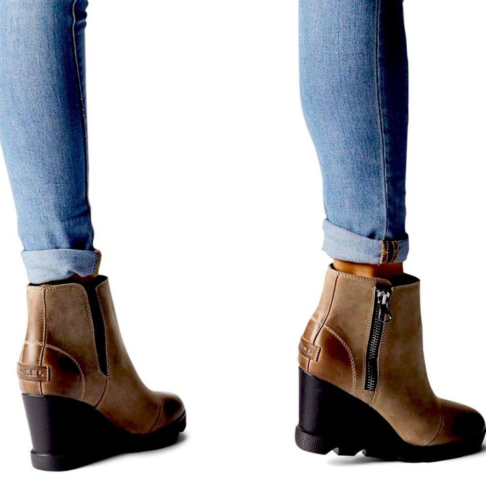 New in Box Sorel Joan Uptown Zip Bootie Khaki, Black Size 11
